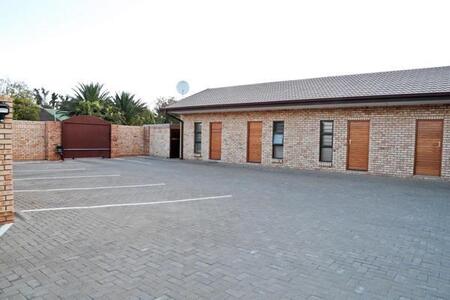 Studio Apartment in Cassandra