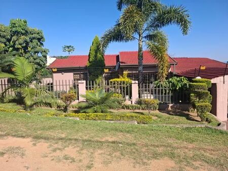 4 Bedroom House in Kanyamazane