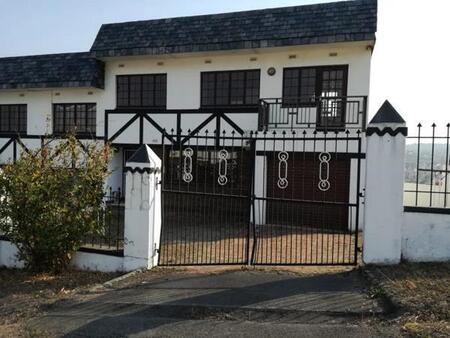 3 Bedroom Duplex in Newlands East