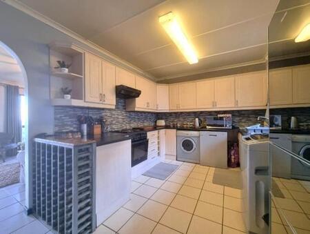 3 Bedroom House in Doonside