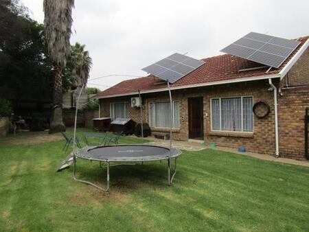 3 Bedroom House in Allens Nek