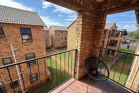 2 Bedroom Apartment in Witpoortjie
