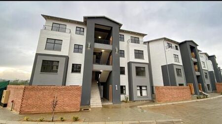 1 Bedroom Apartment in Wilgeheuwel