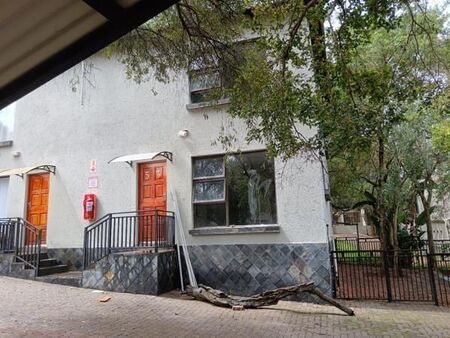 2 Bedroom Apartment in Roodeplaat