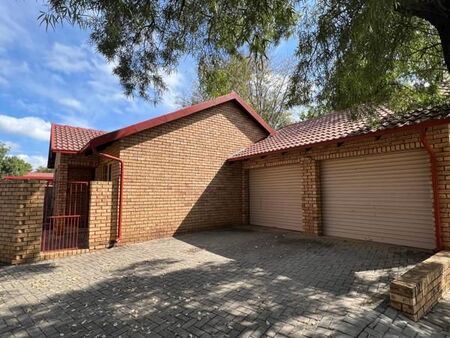 3 Bedroom Townhouse in Die Wilgers