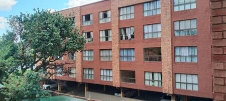 Bachelor apartment in Hillcrest