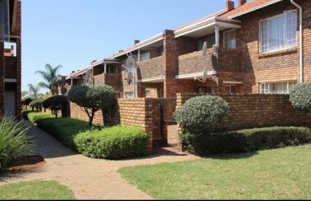 2 Bedroom Flat in Pretoria North