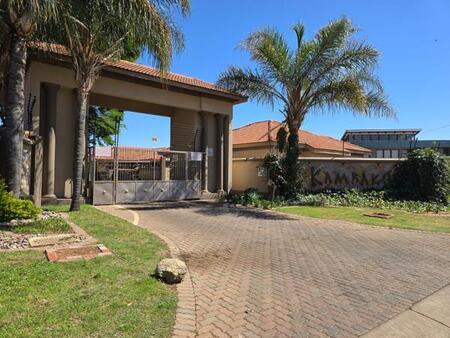 2 Bedroom Simplex in Doornpoort