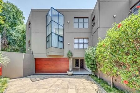 4 Bedroom Penthouse in Sandton Central