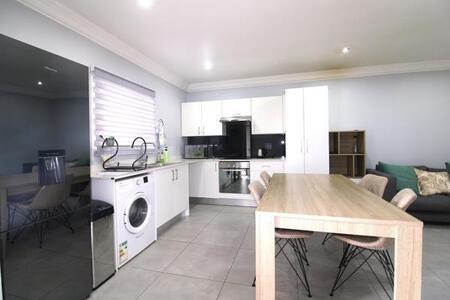 1 Bedroom Apartment in Edenburg