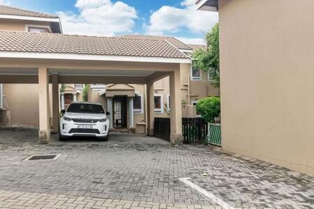 2 Bedroom Apartment in Paulshof