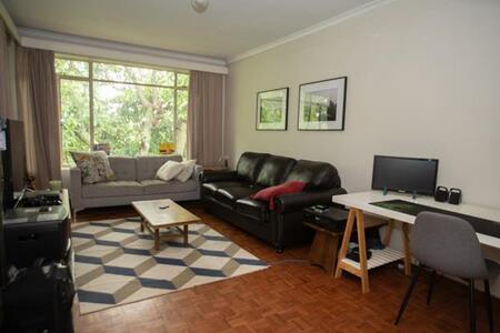 1 Bedroom Apartment in Craighall Park