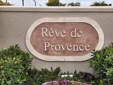 2 Bedroom Townhouse in Douglasdale