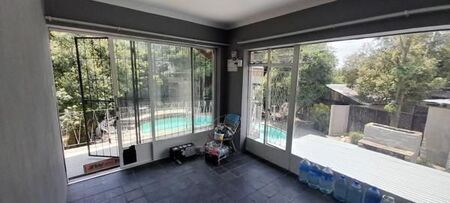 Bachelor apartment in Ferndale