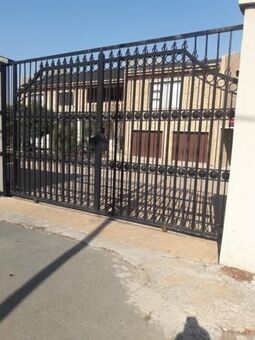 5 Bedroom House in Emmarentia