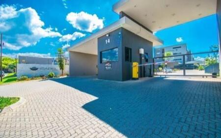 2 Bedroom Apartment in North Riding Ah