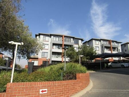 2 Bedroom Townhouse in Oakdene