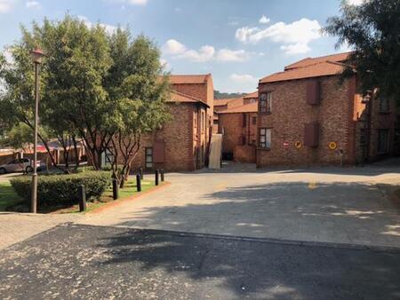 3 Bedroom Townhouse in Glenvista