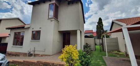 3 Bedroom Townhouse in Liefde en Vrede