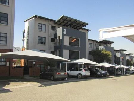 2 Bedroom Townhouse in Oakdene