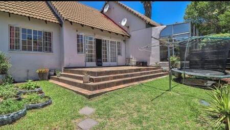 3 Bedroom Townhouse in Corlett Gardens