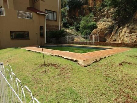 2 Bedroom Townhouse in Winchester Hills