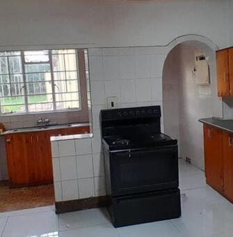 2 Bedroom Apartment in Kensington