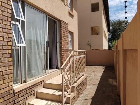 1 Bedroom Apartment in Rensburg