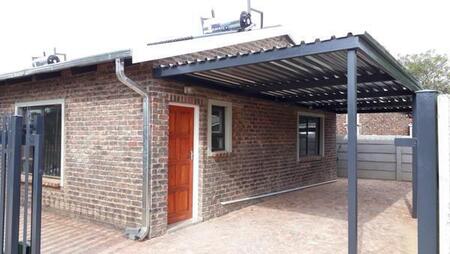 1 Bedroom Apartment in Bonaero Park