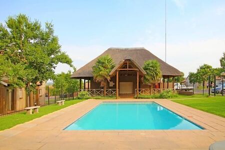 2 Bedroom Simplex in Greenstone Hill