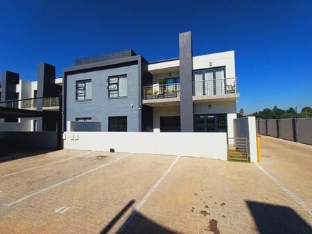 3 Bedroom Townhouse in Rynfield