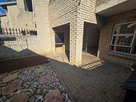 3 Bedroom Townhouse in Brentwood