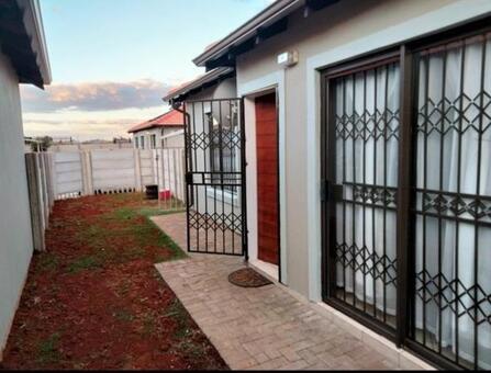 2 Bedroom House in Benoni Cbd