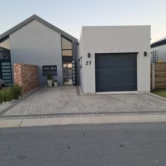 2 Bedroom House in Sherwood and surrounds