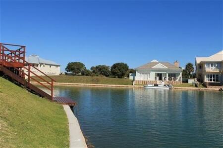 4 Bedroom House in Marina Martinique