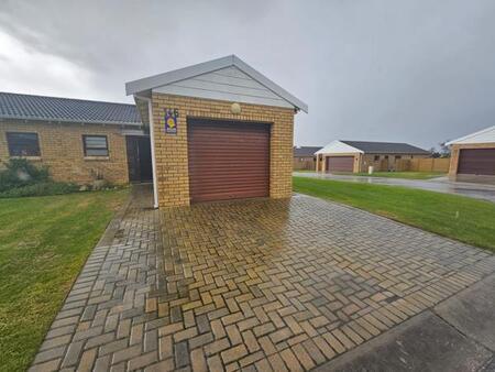 3 Bedroom Townhouse in Sherwood and surrounds