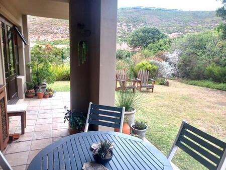 2 Bedroom Apartment in Whale Rock