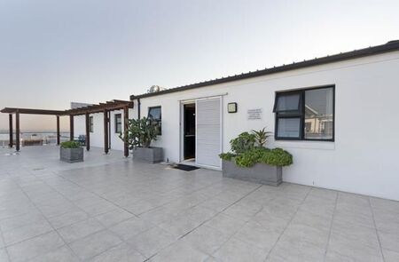 2 Bedroom Apartment in Bloubergstrand