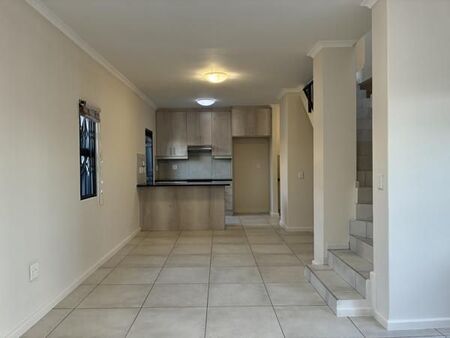 3 Bedroom Townhouse in Parklands North