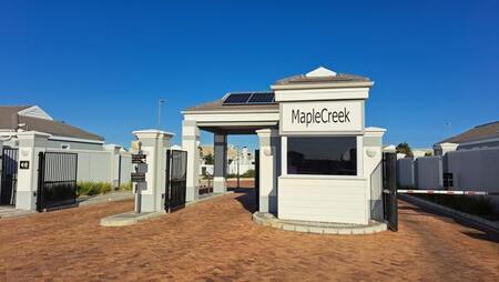 3 Bedroom House in Sunningdale