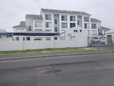 1 Bedroom Apartment in Table View