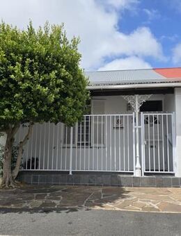 2 Bedroom House in Claremont