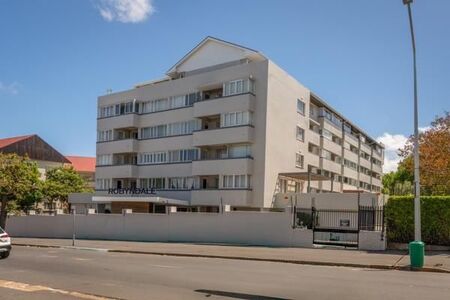 2 Bedroom Apartment in Kenilworth