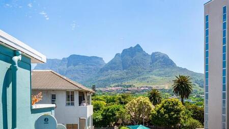 1 Bedroom Apartment in Rosebank