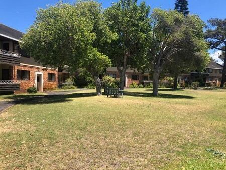 1 Bedroom Apartment in Bergvliet