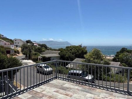 2 Bedroom House in Simons Town