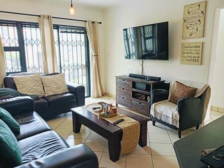 2 Bedroom Apartment in Burgundy Estate