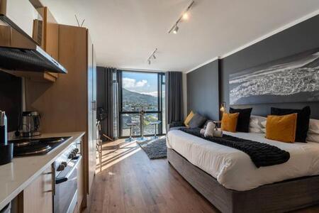 Studio apartment in Cape Town City Centre
