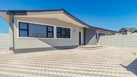 2 Bedroom House in Penlyn Estate