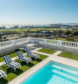 Studio Apartment in Sea Point